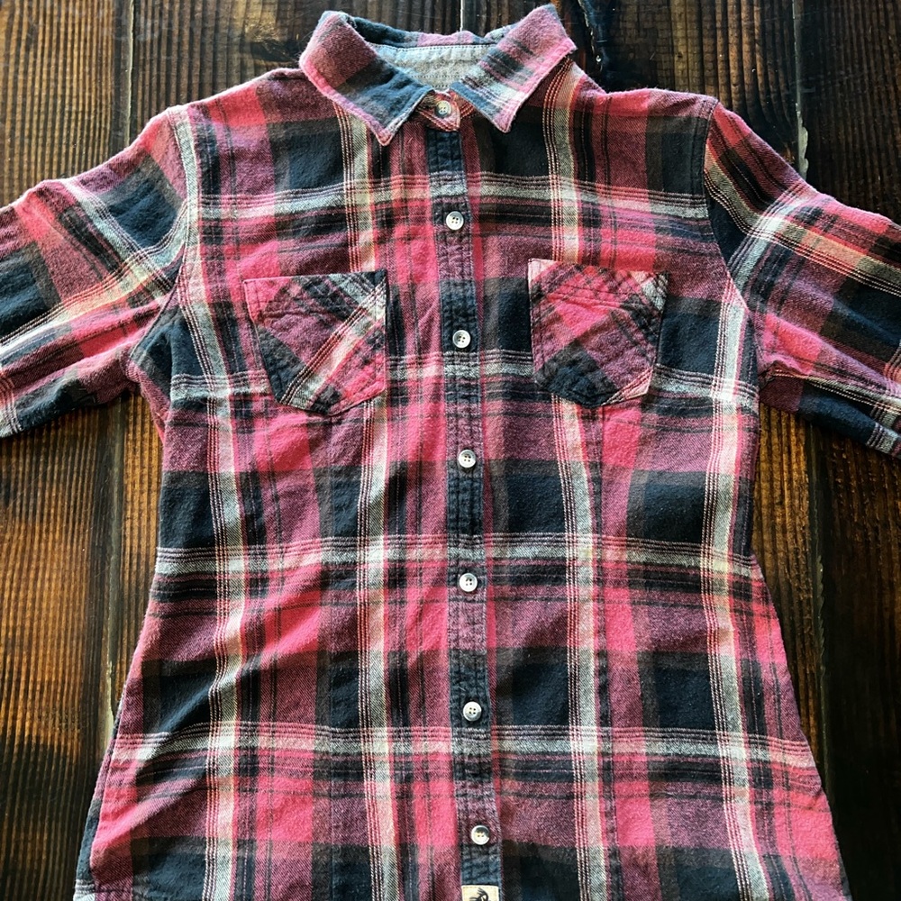 Legendary Whitetails Plaid Shirt - Red and Black